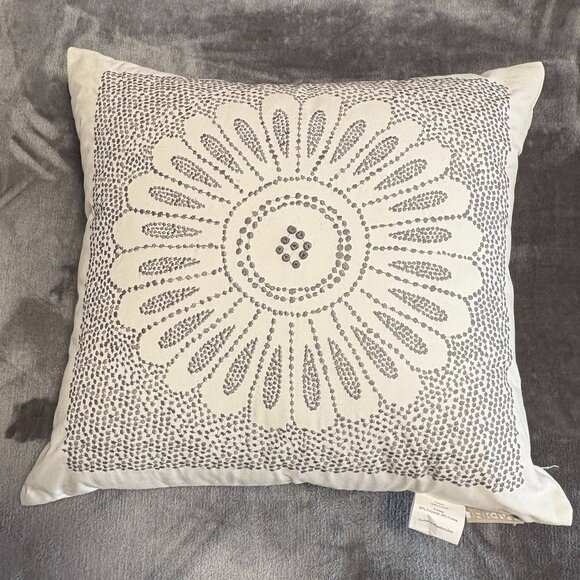 INK+IVY Sofia Boho  20"X20" Decorative Pillow Medallion Embroidery Gray - Picture 1 of 7